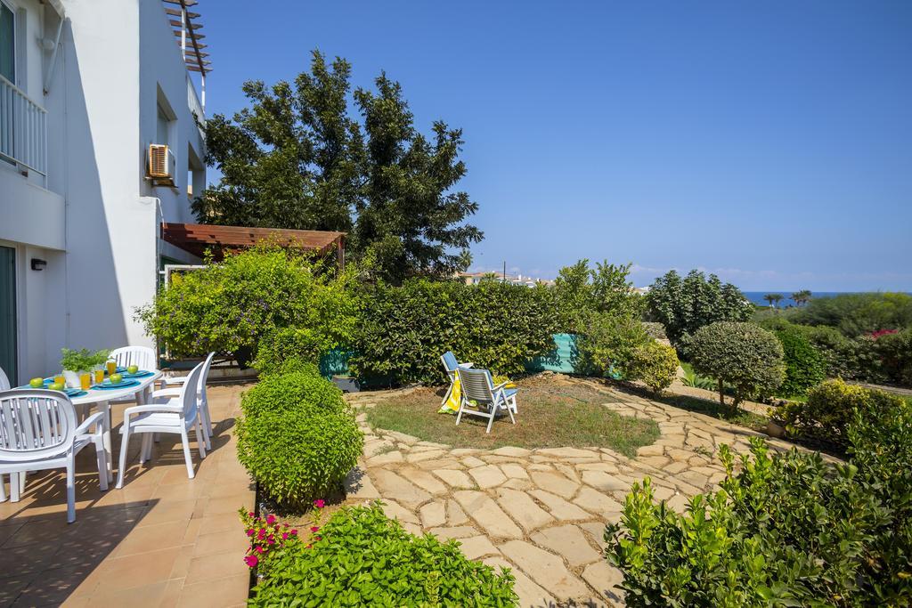Protaras Beachfront Sirina Lina Suite Paralimni Exterior foto
