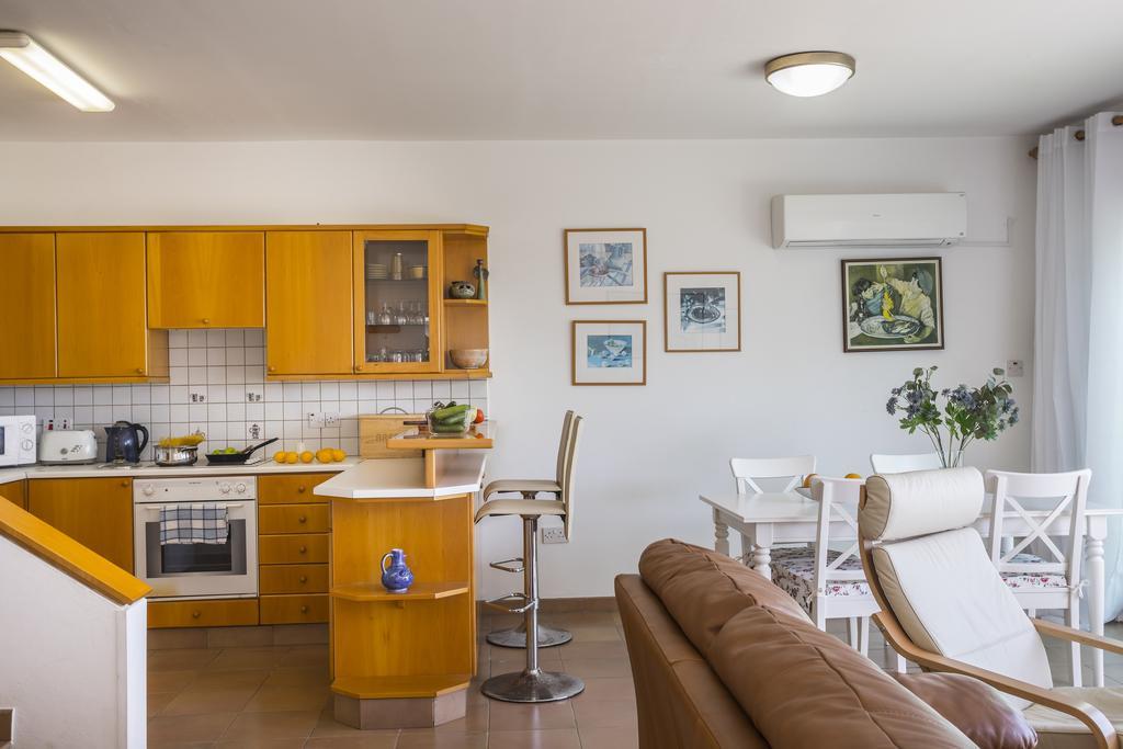 Protaras Beachfront Sirina Lina Suite Paralimni Exterior foto